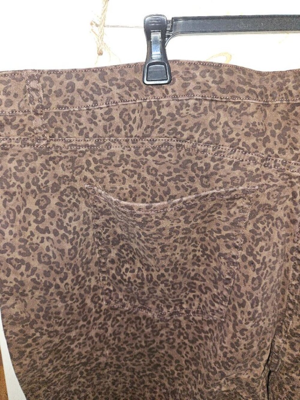 NWT Terra & Sky Cheeta print jeans Women's size 26W CUTE! FUN! - Picture 4 of 11